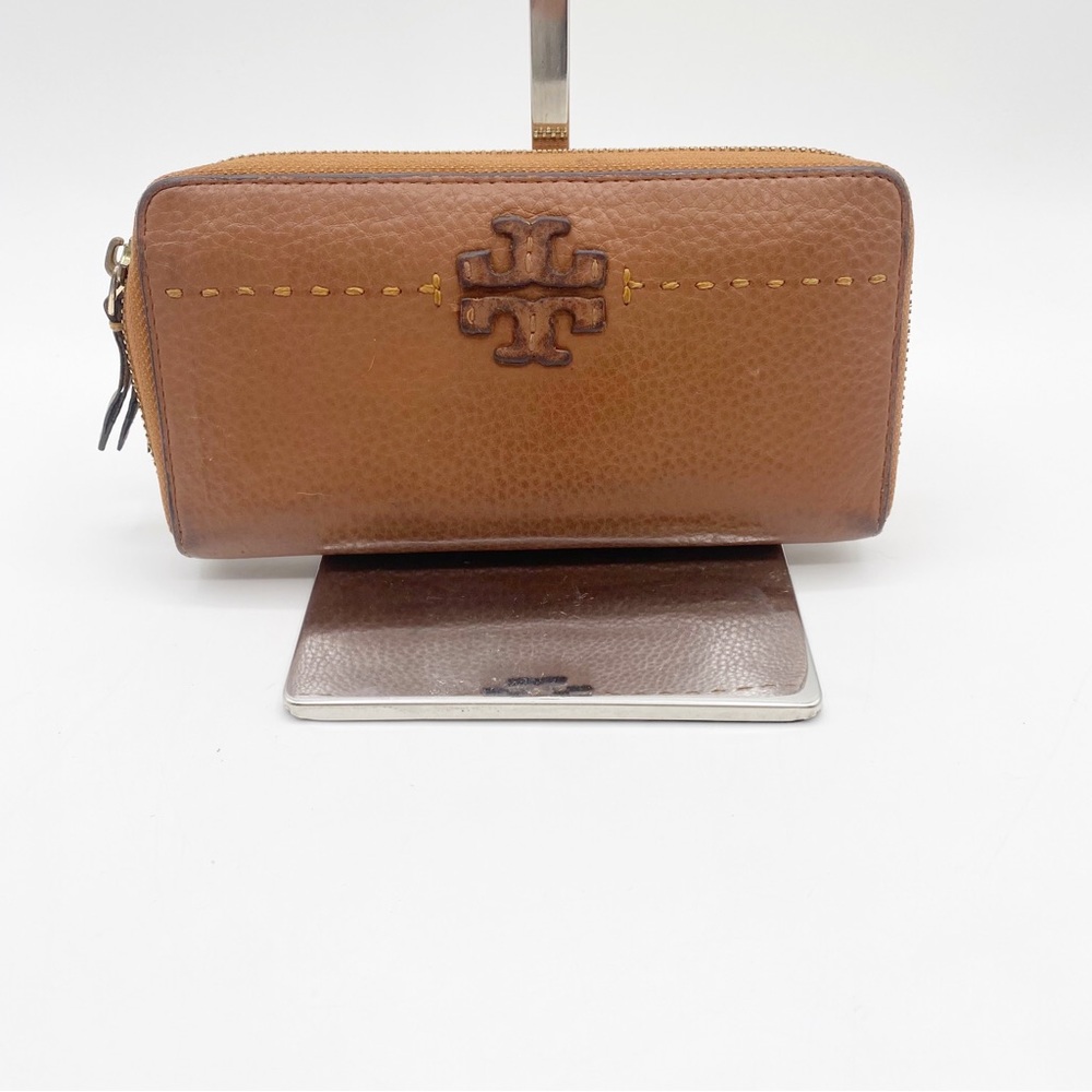 TORY BURCH Long Wallet Leather Caramel Color 7.5” x 4” Soft Leather Sleek